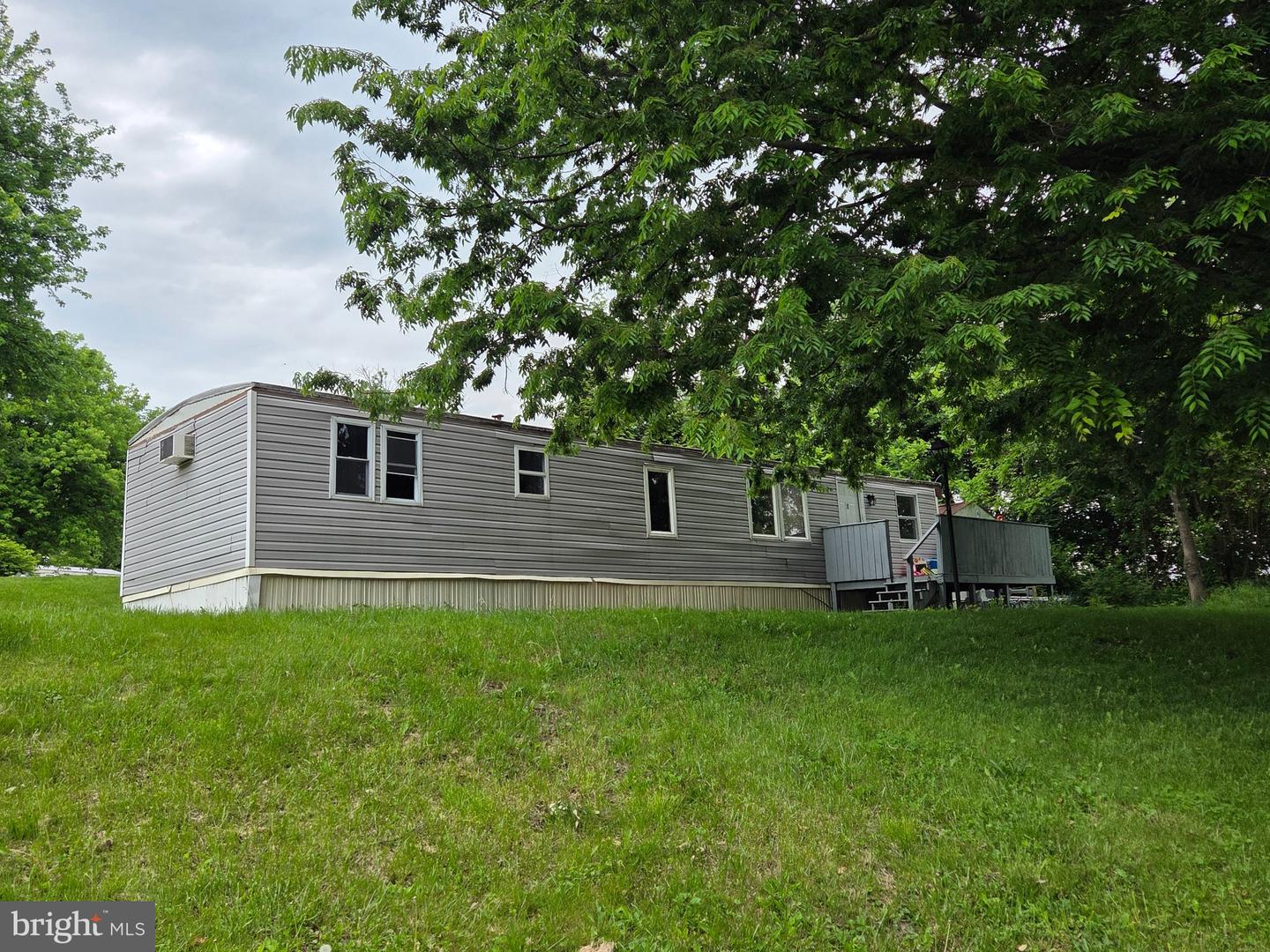 1 Northwood Mnr, York Haven