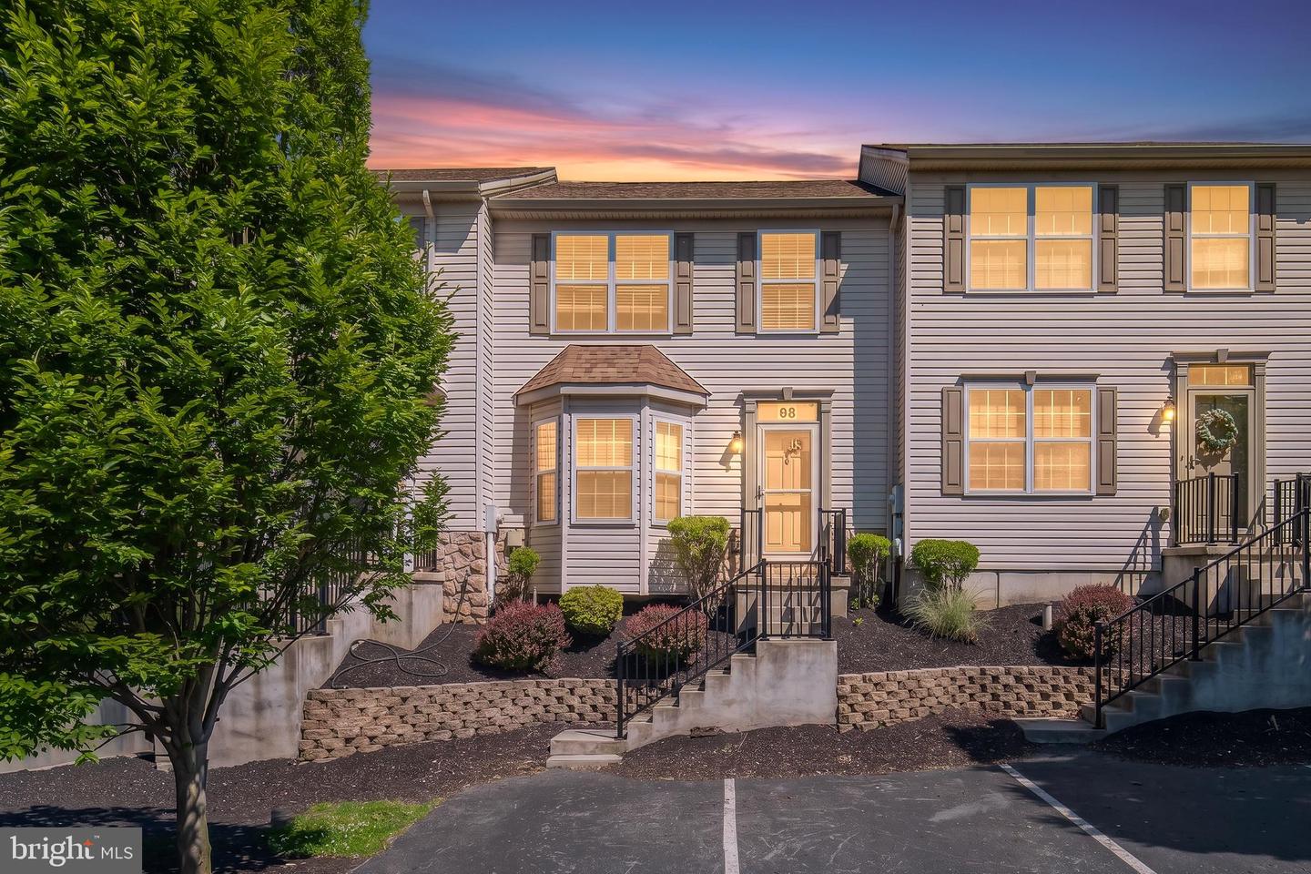 98 E Beaver Street, York