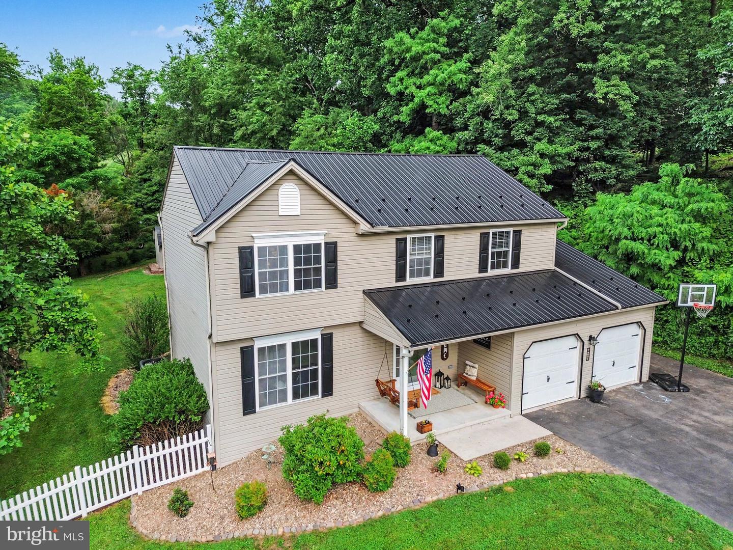 419 Hidden Valley Road