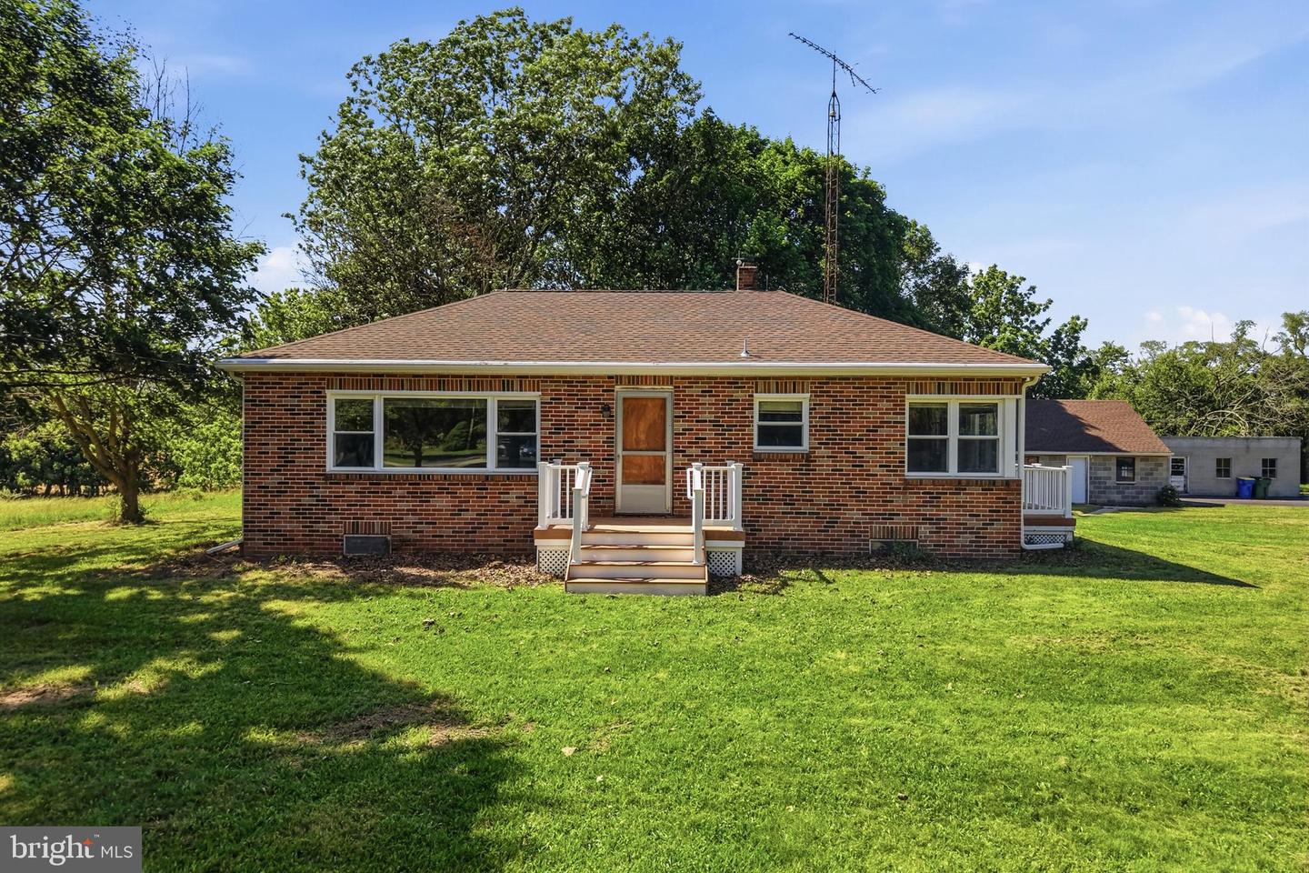 3560 Raintree Road, York