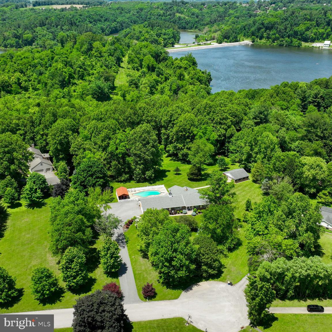 5380 Rayma Drive, York