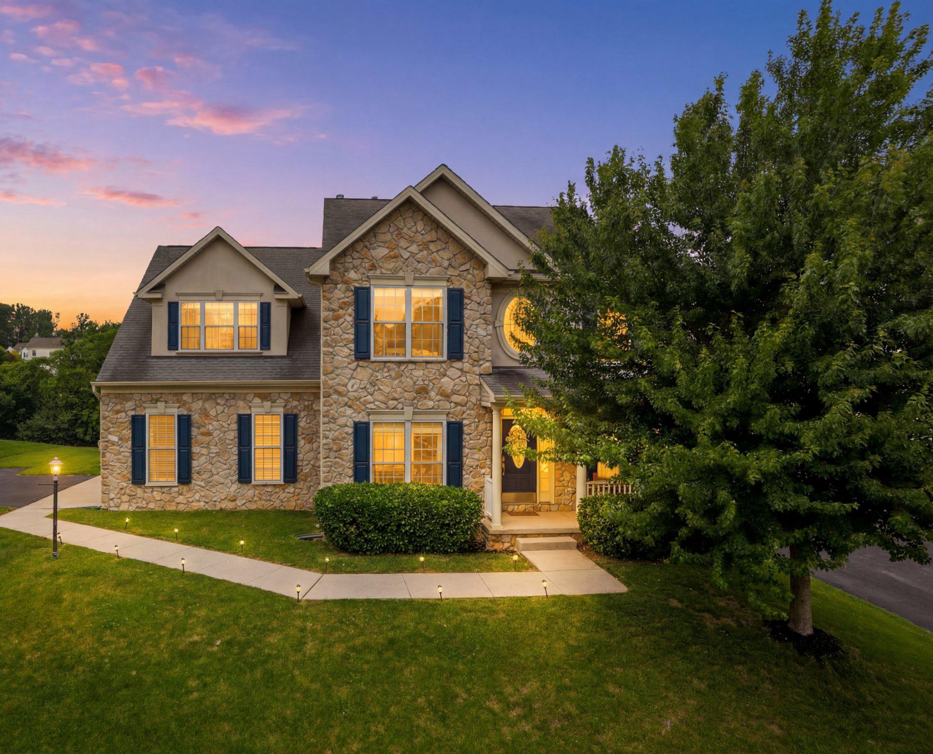 1042 Silver Maple Circle