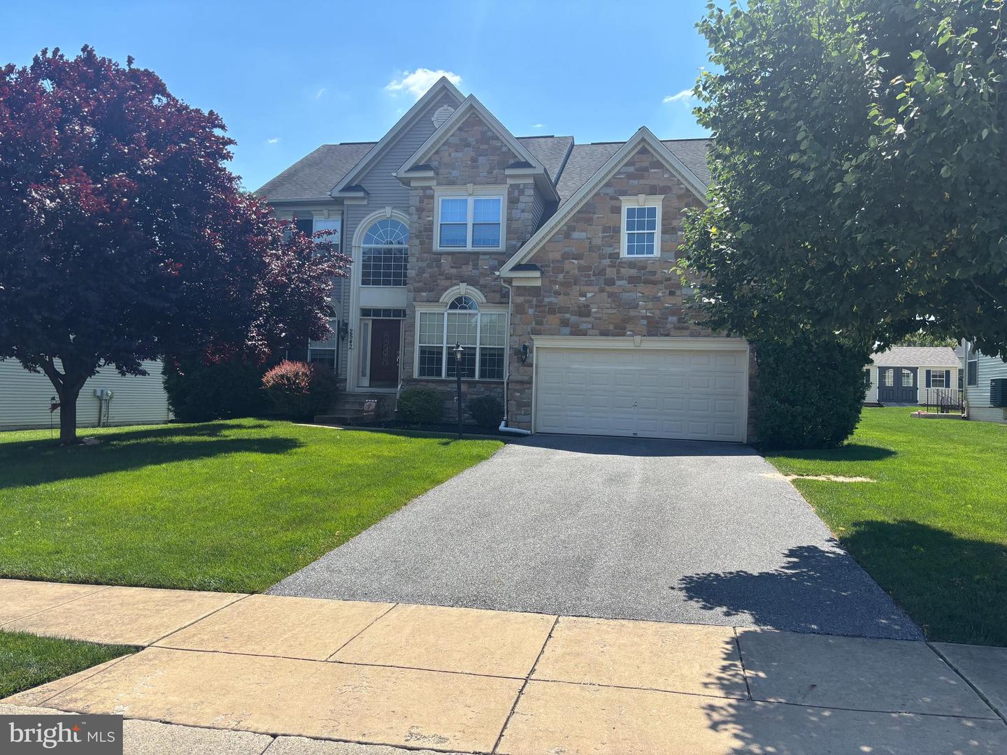 2542 Brownstone Court