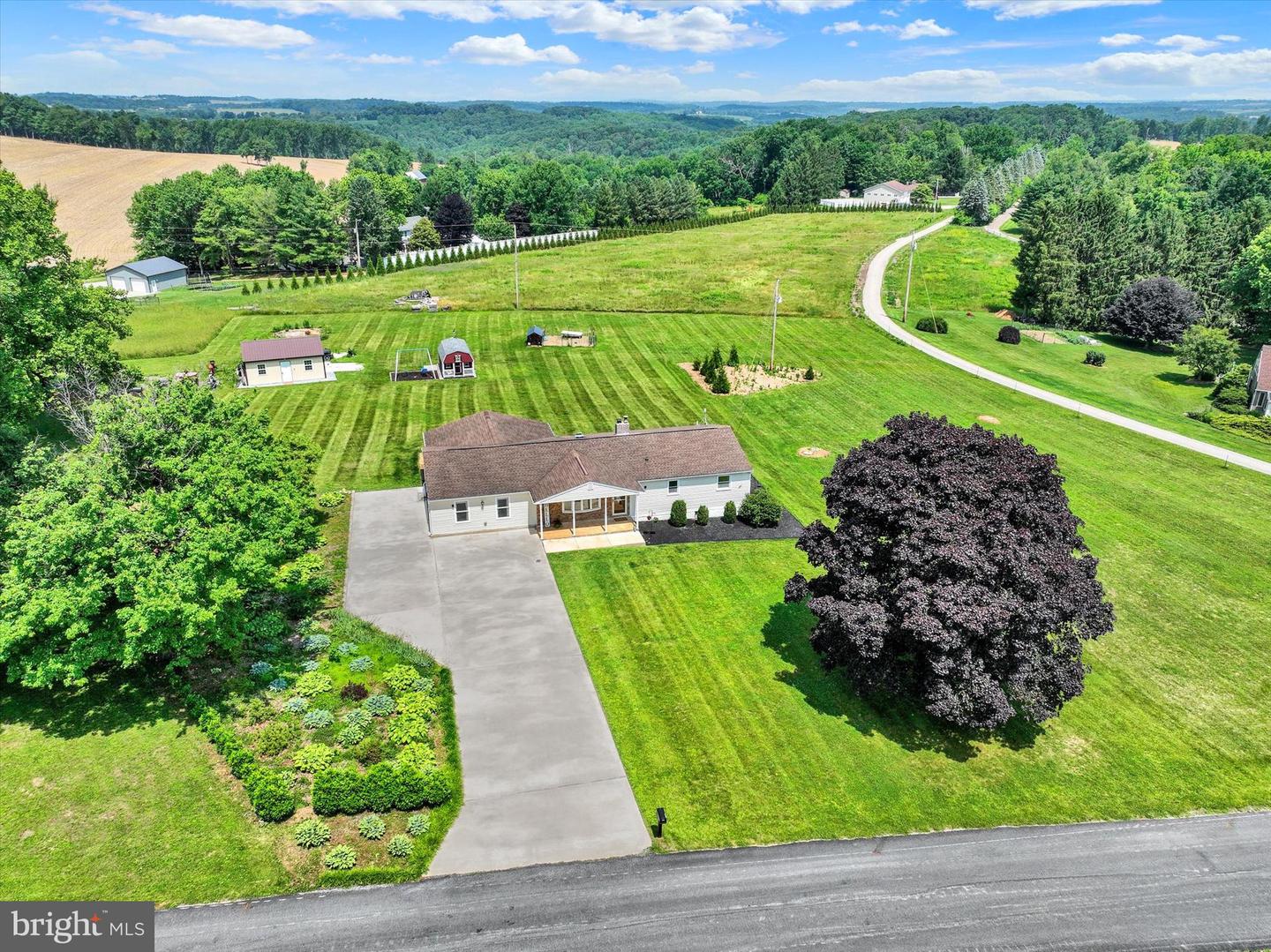13174 Mont Road