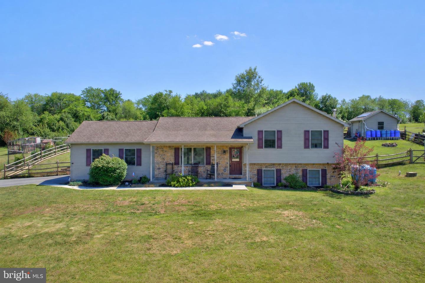 225 N Grant Road