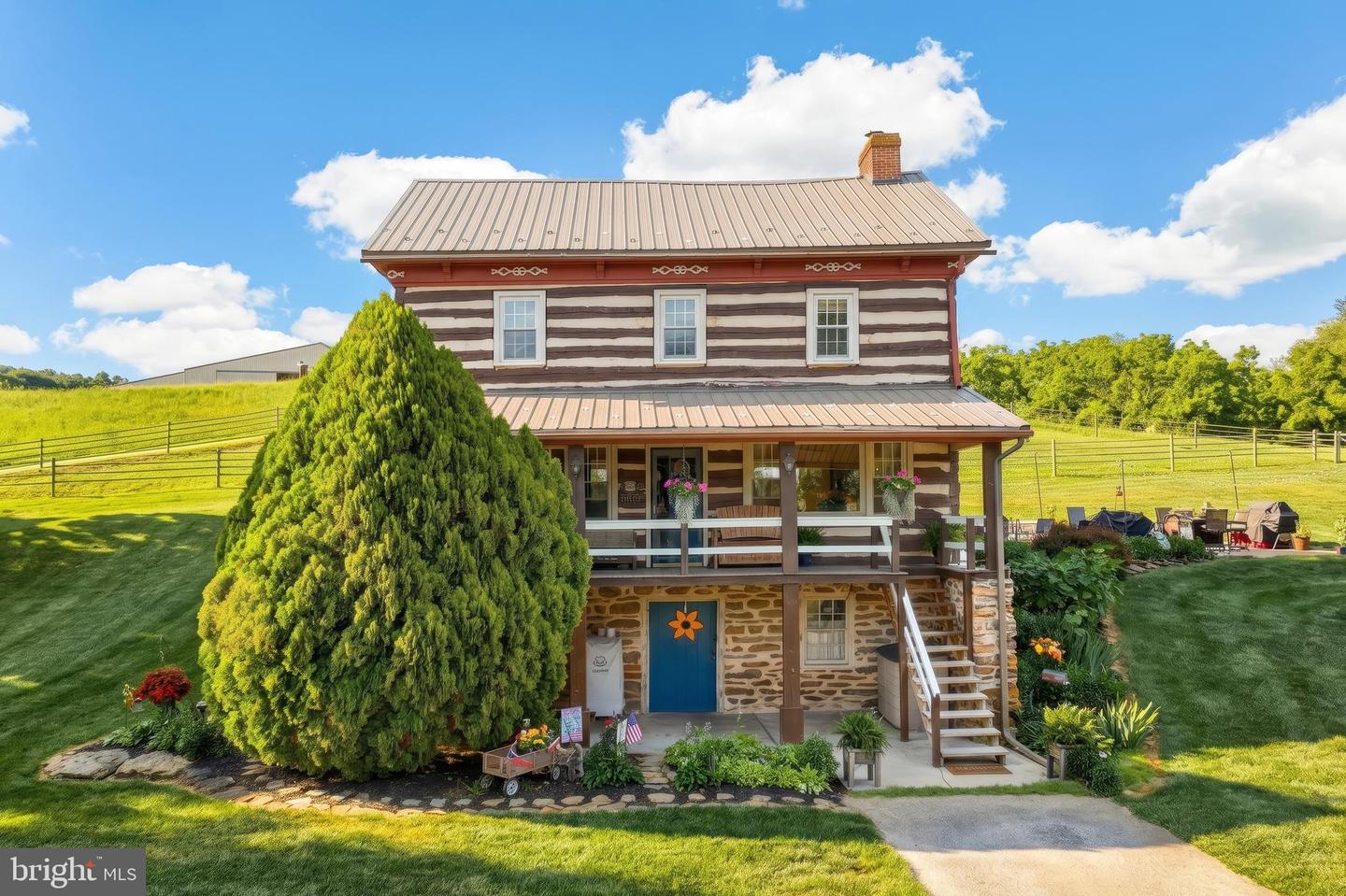 7923 Main Street, Glenville