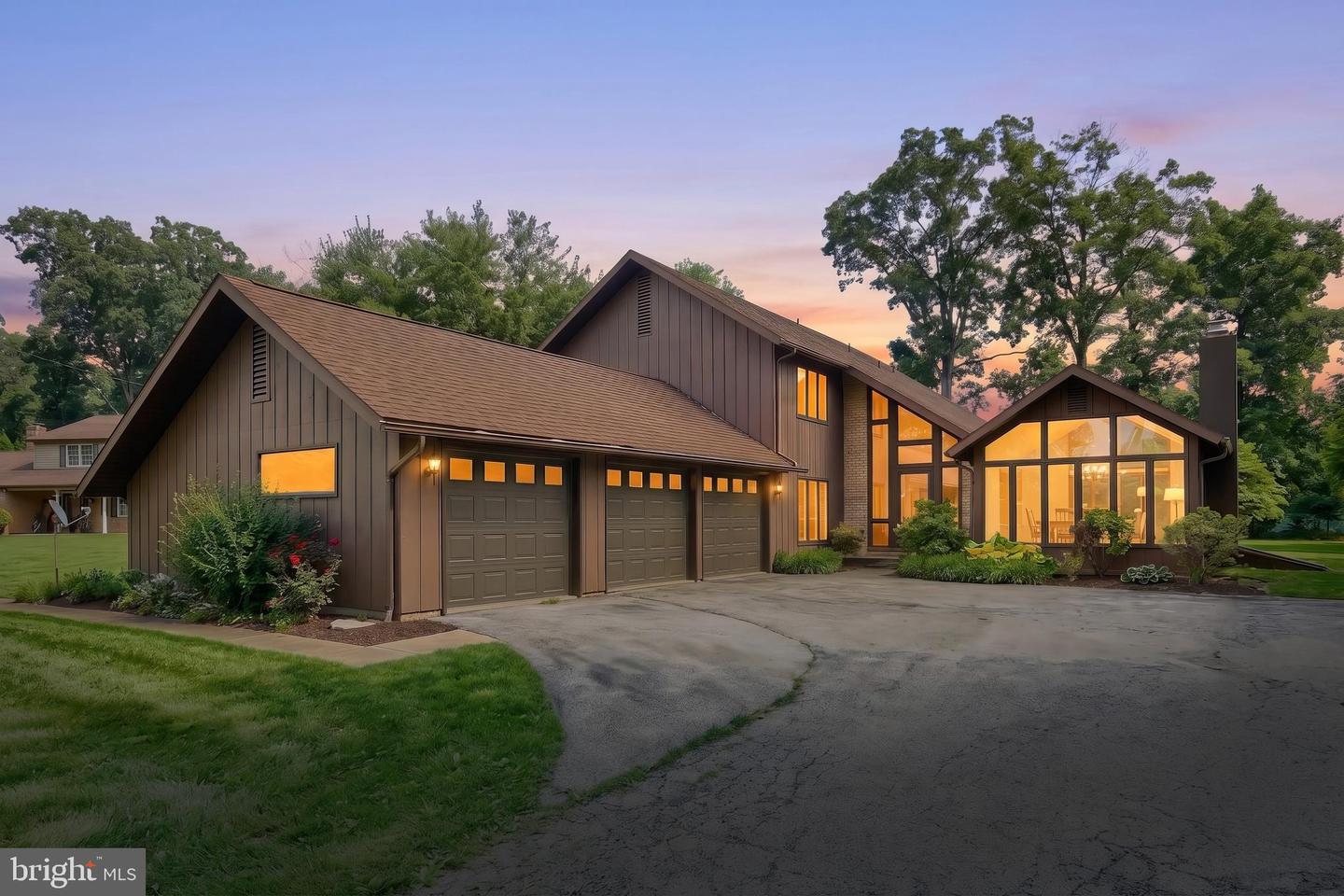 3790 Laurel Lane