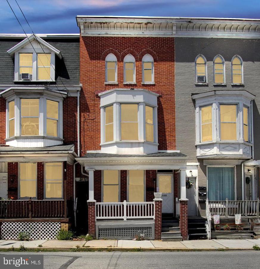 1122 N George Street