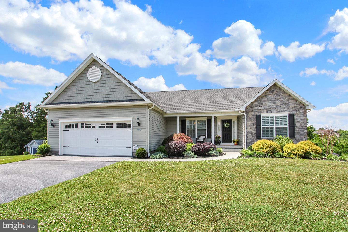880 Ripple Dr