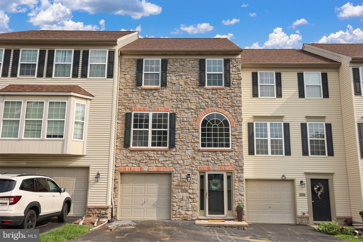 2729 Hunt Club Drive #71