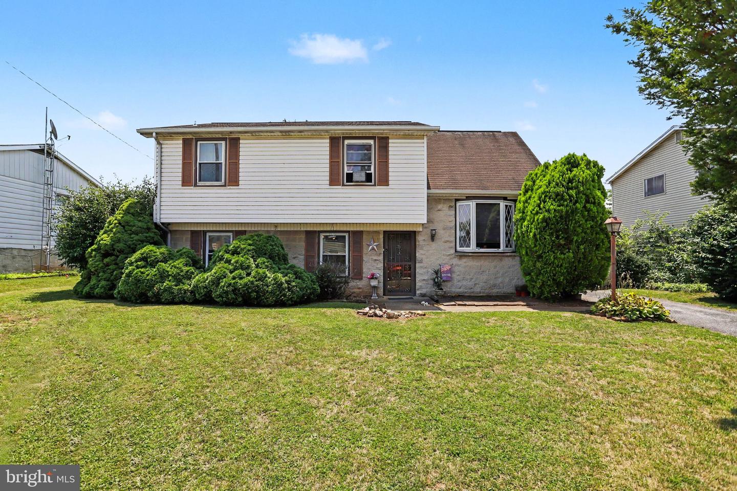 920 Northbriar Drive