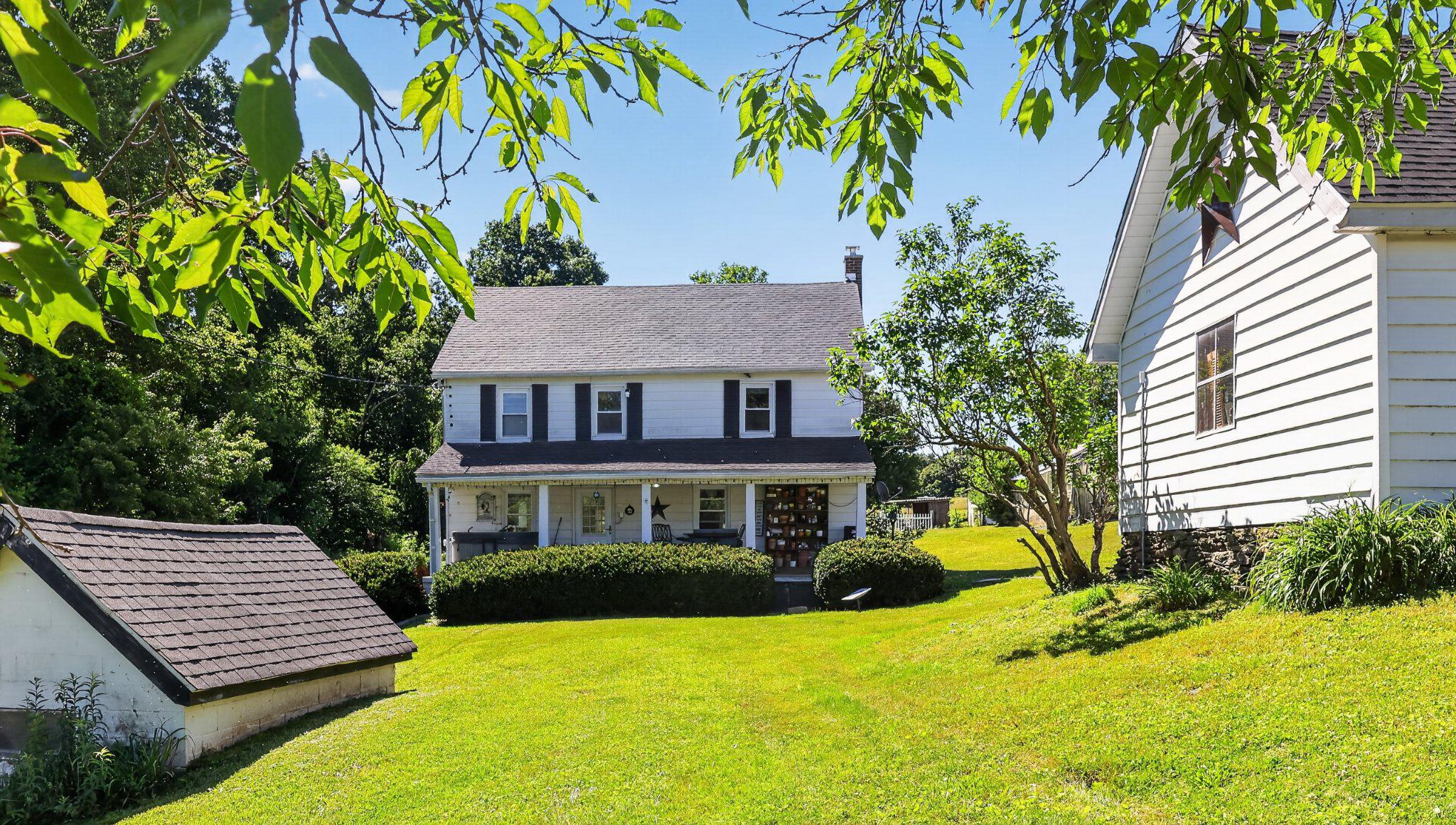 8042 Bobs Road