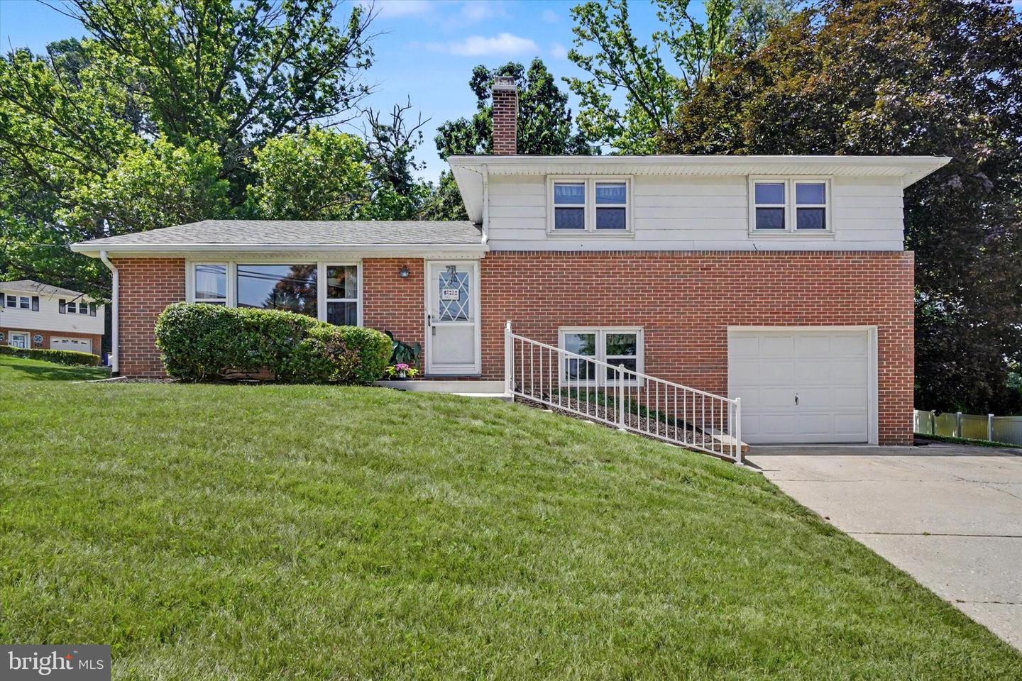 460 Skyview Drive