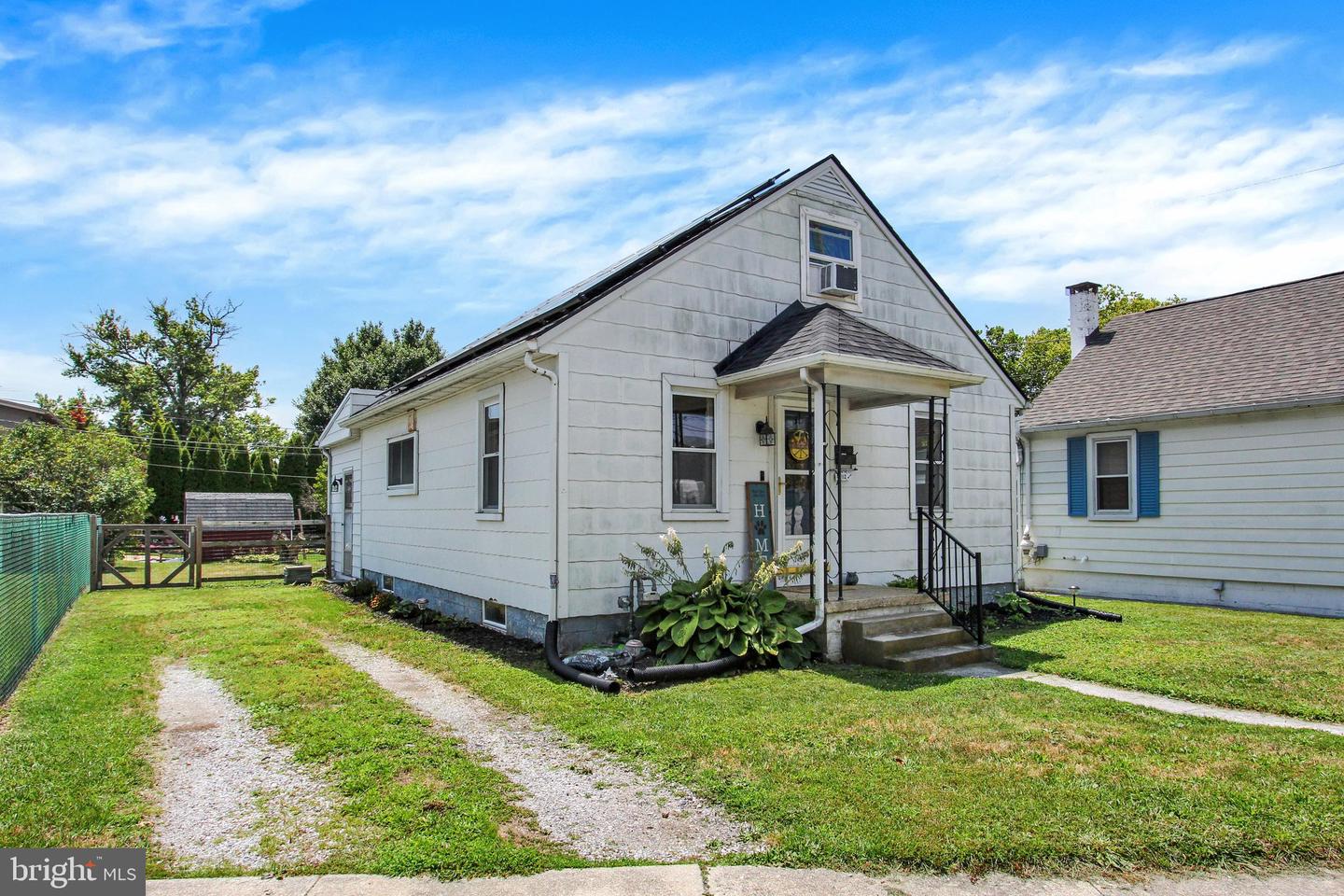 112 Fame Avenue