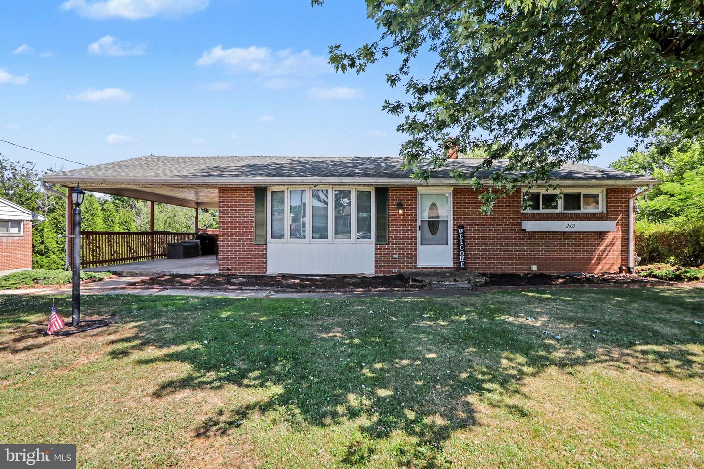 2410 Berkshire Lane