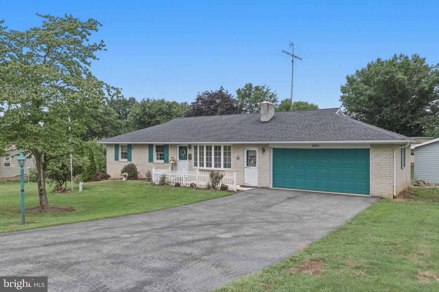 5893 Ambau Road