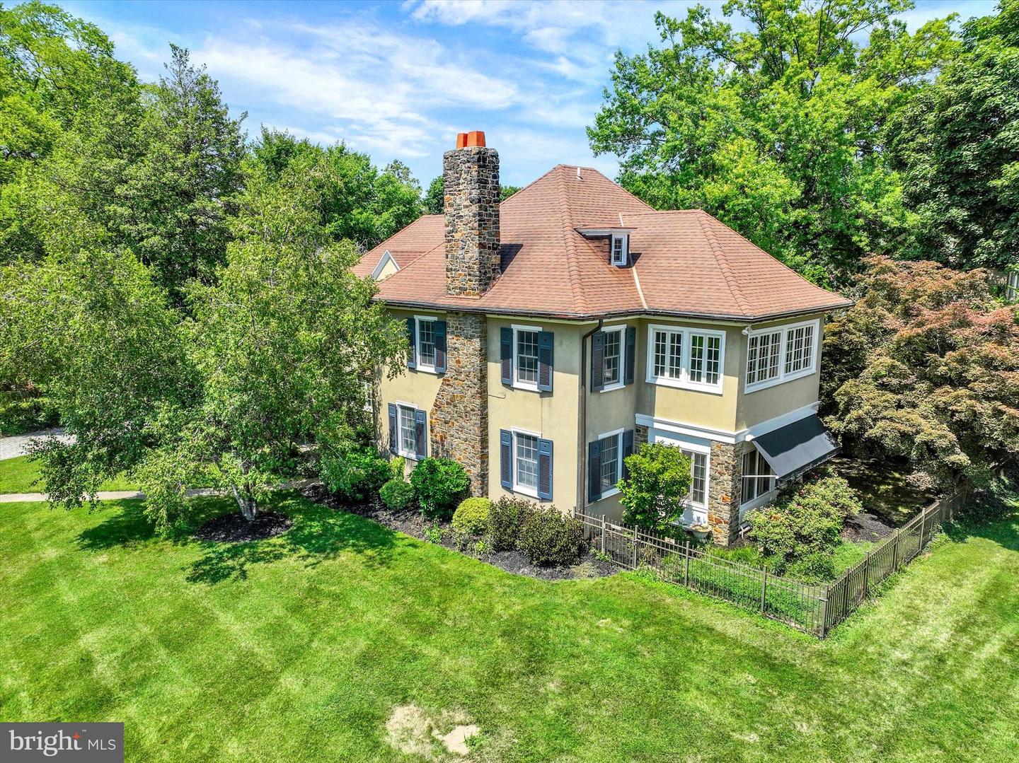 915 Arlington Road
