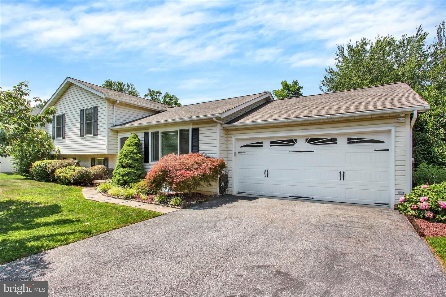 30 Gardenia Drive