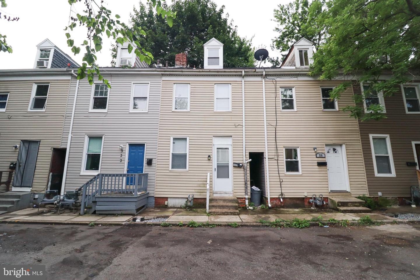 320 Wallace Street