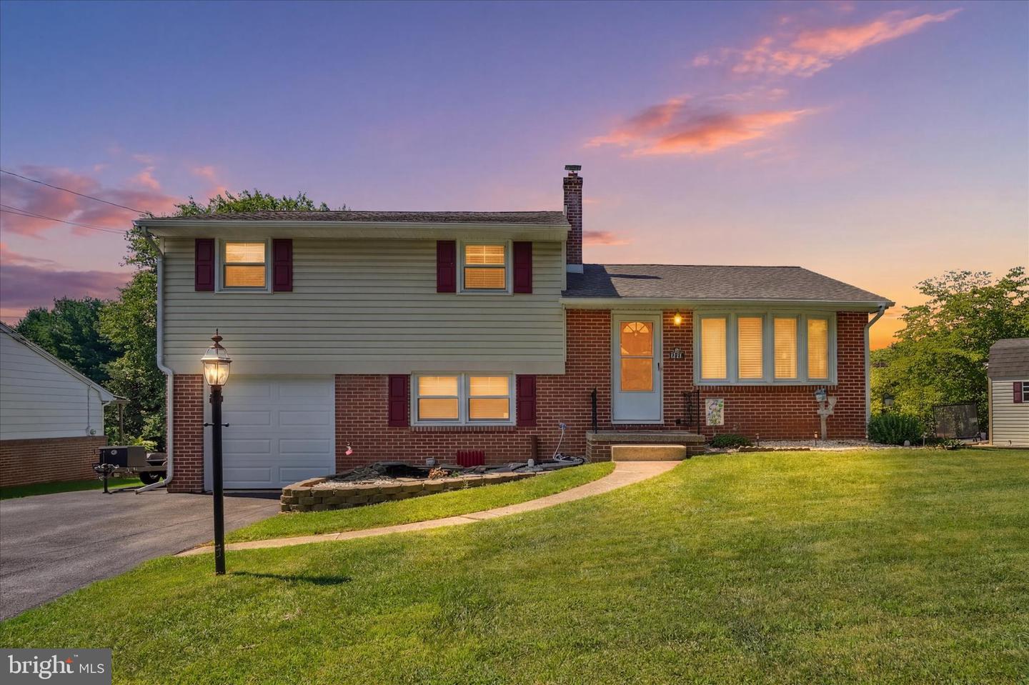 2918 Herrlyn Court