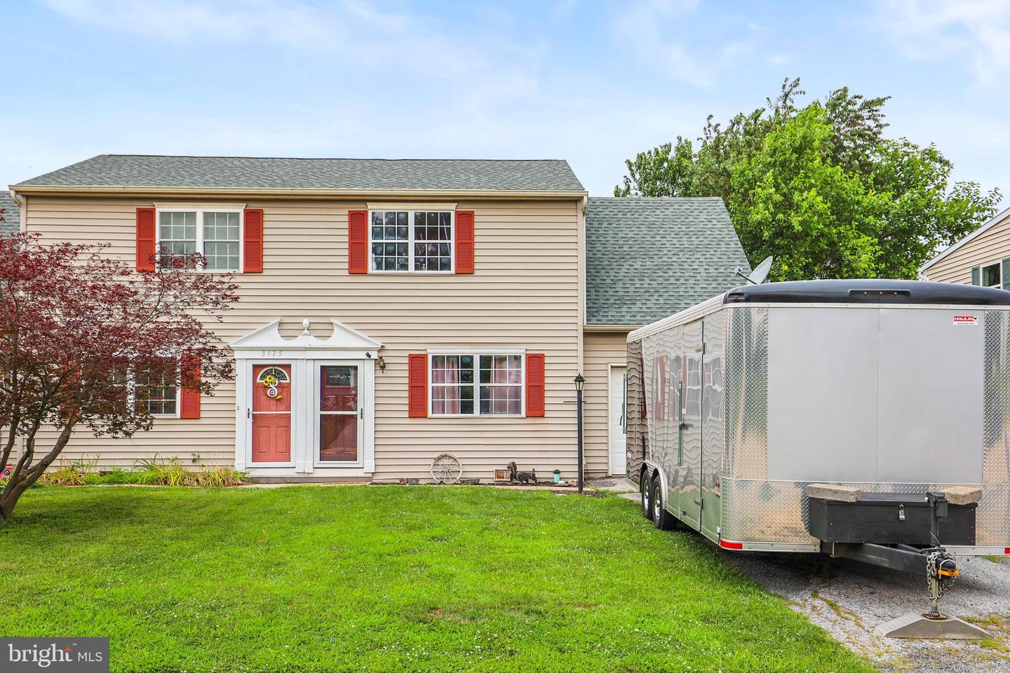 3173 Falcon Lane #82b