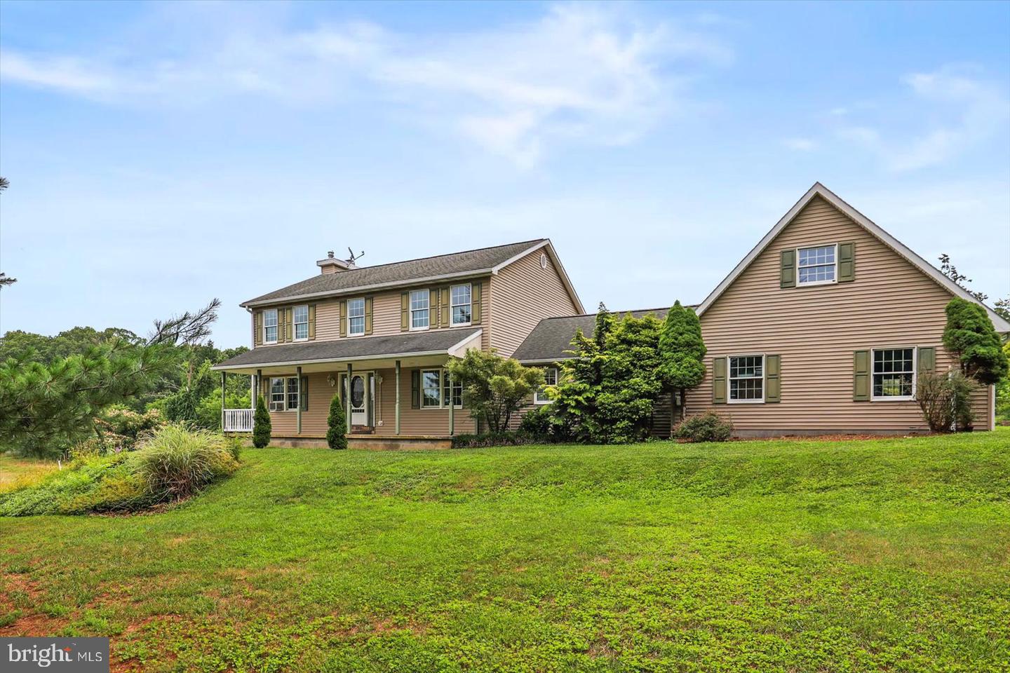 333 Newcomer Road, Windsor