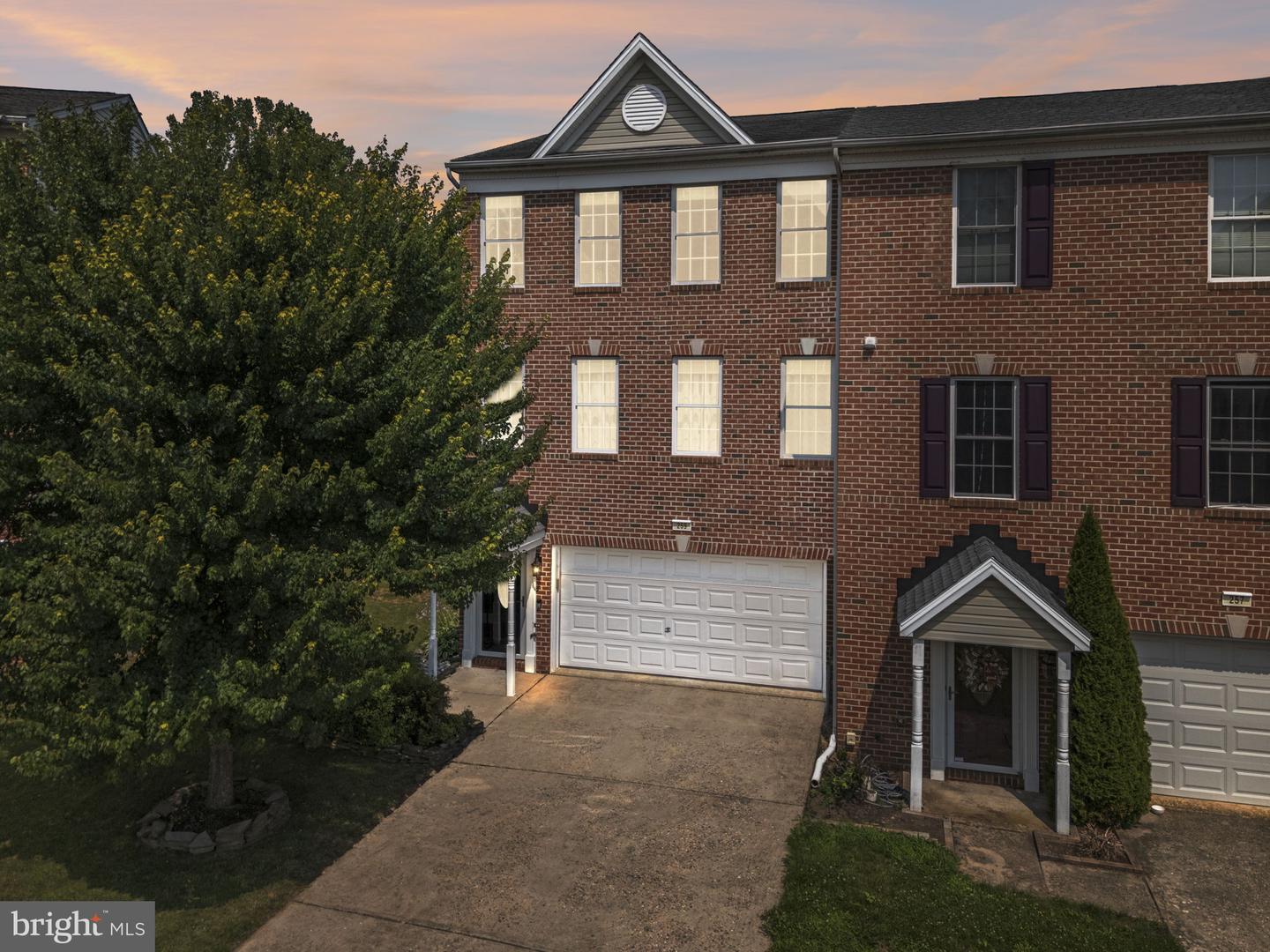 259 N Front Street
