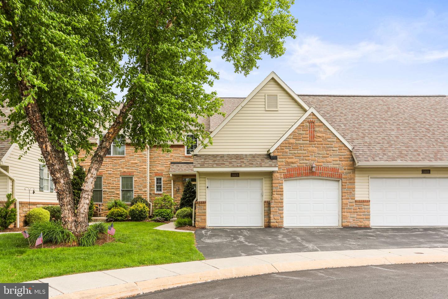 1443 Turnberry Court