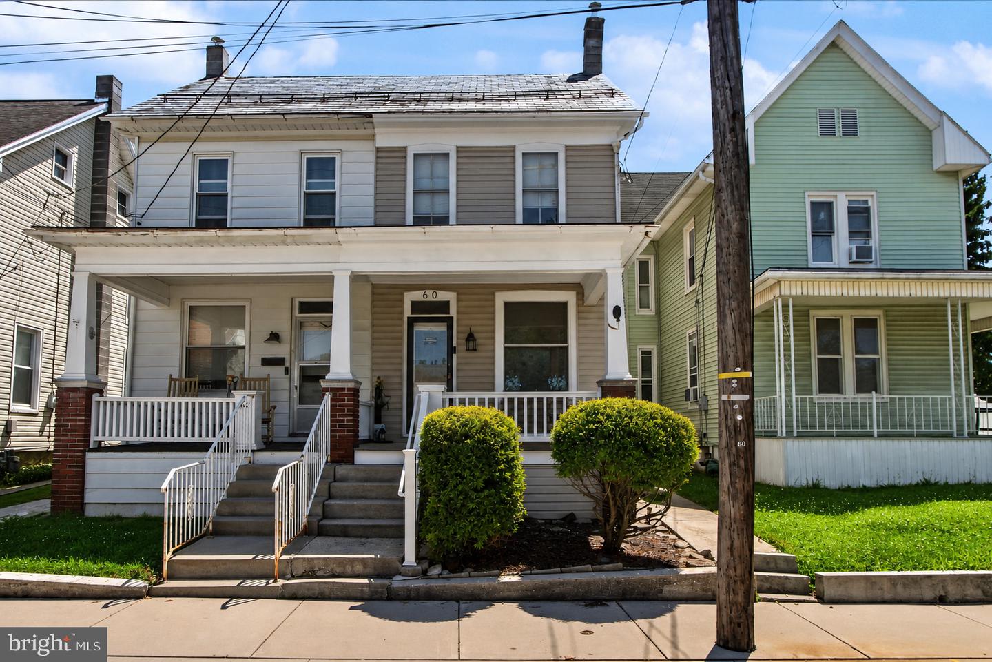 60 E Maple Street
