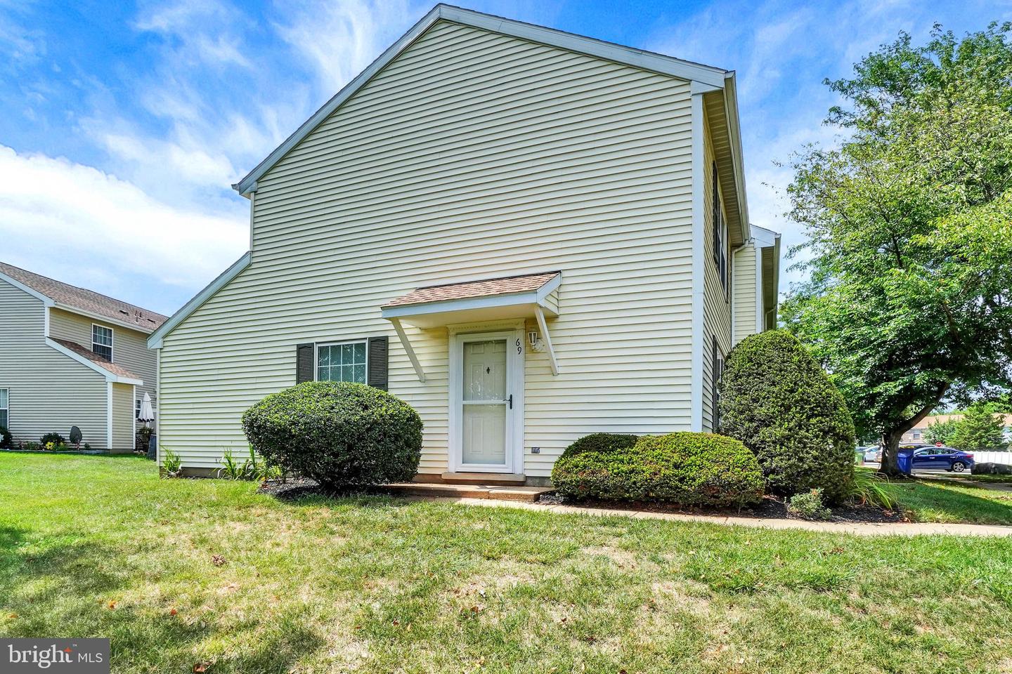 69 Lexton Drive #69