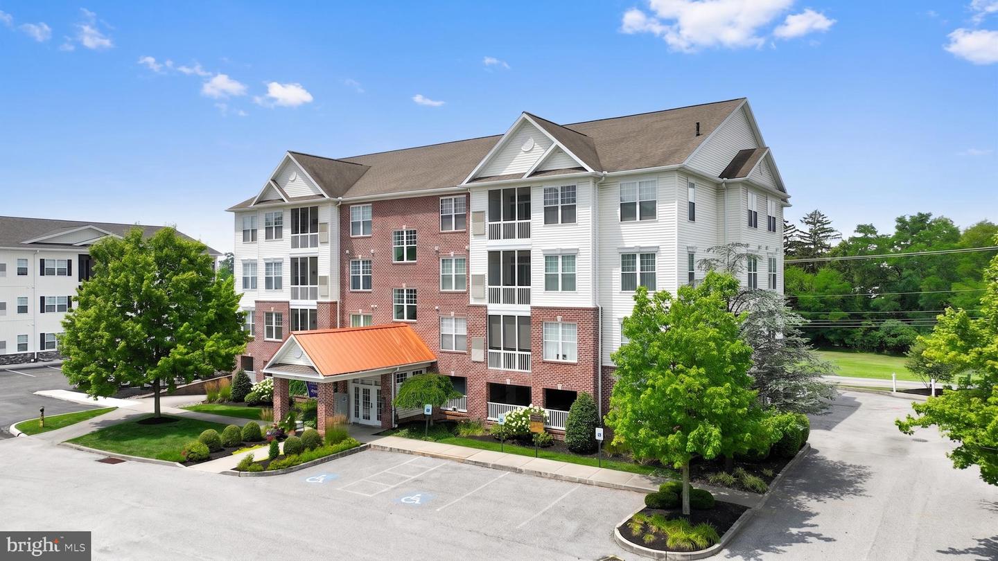 1050 Crest Way #304