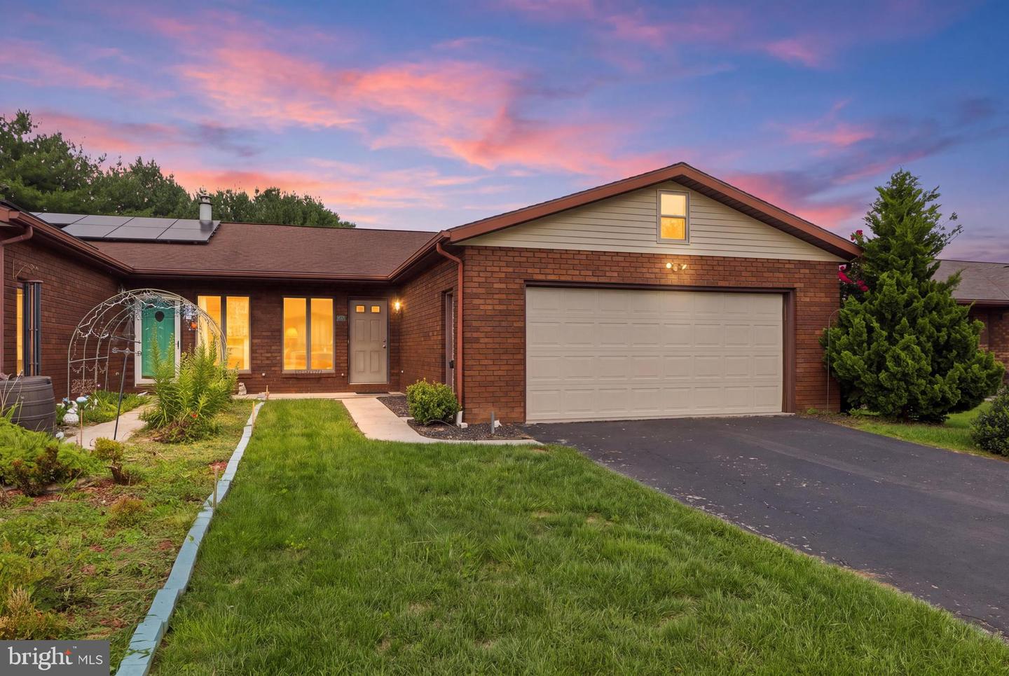 220 Kennedy Court