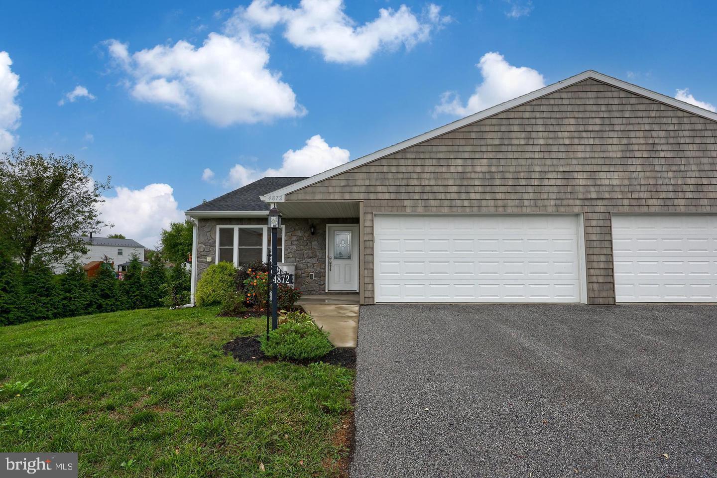 4872 Orchid Way