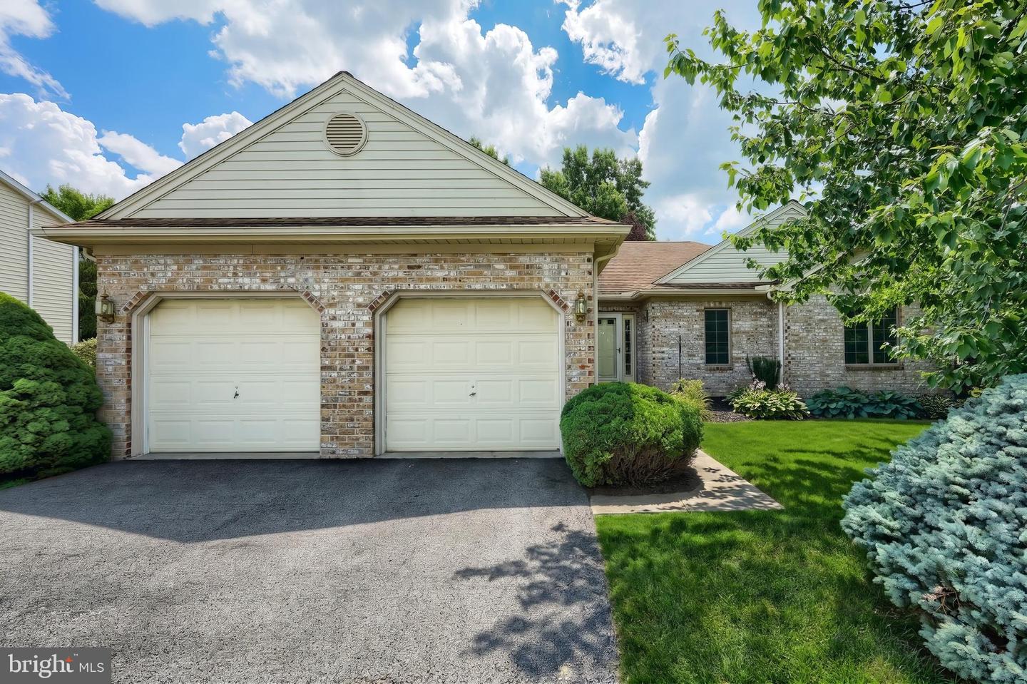 2874 Sparrow Drive