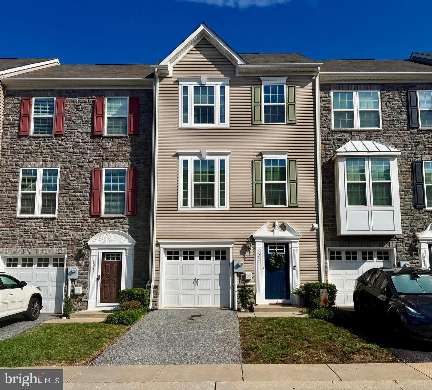 1247 Rannoch Lane