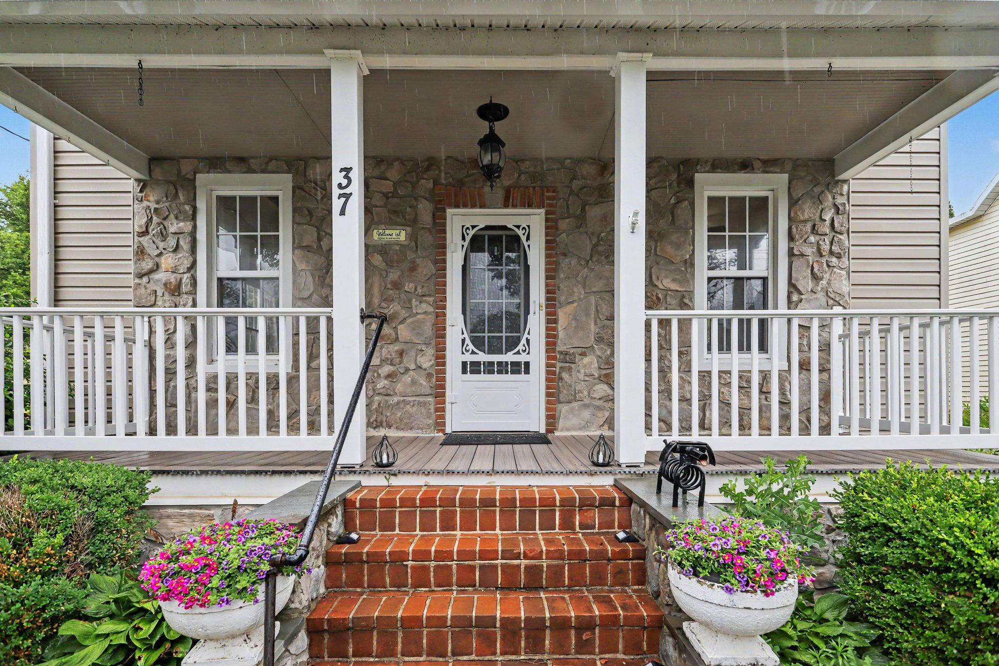 37 High Street