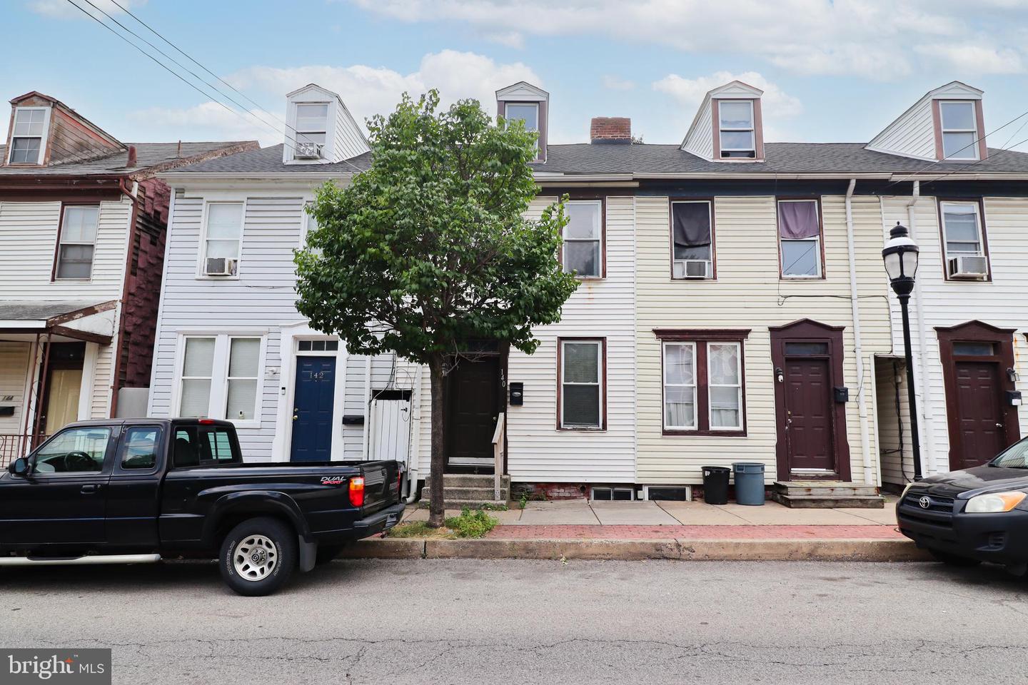 140 S Penn Street