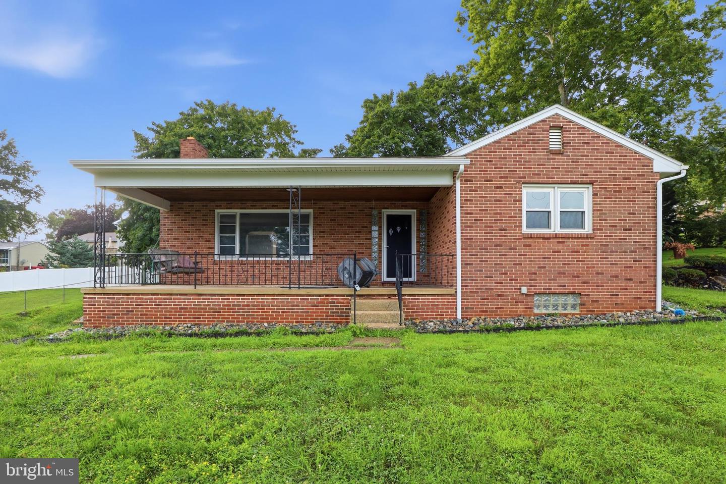 520 Woodland View Drive