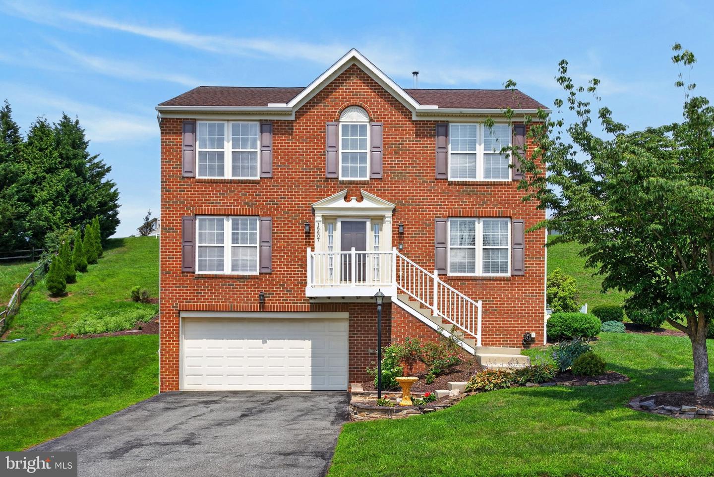 16607 Kennedy Circle