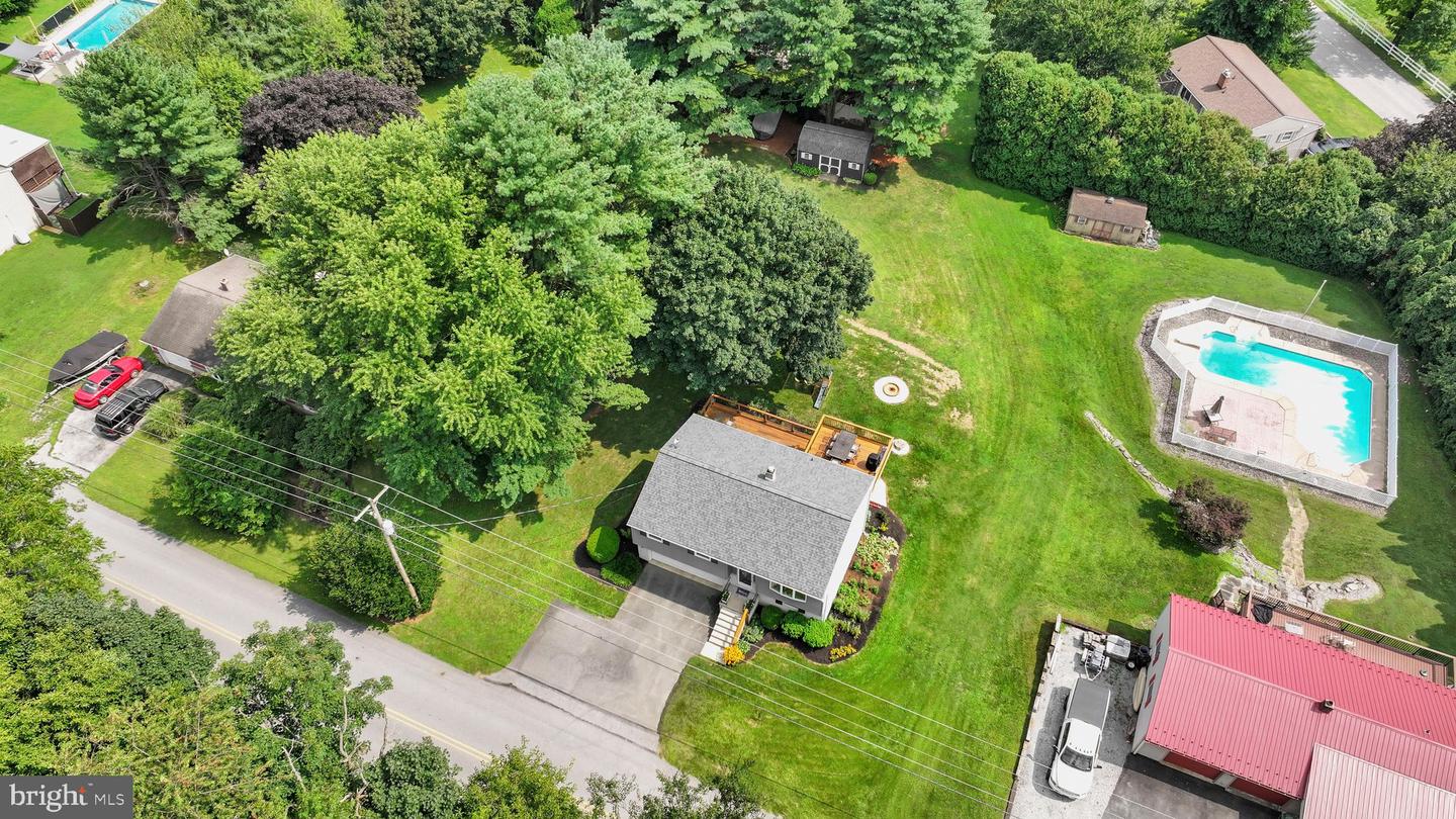 1083 Canadochly Road