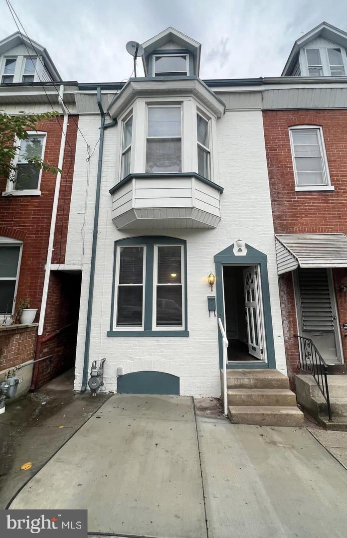 311 N Newberry Street