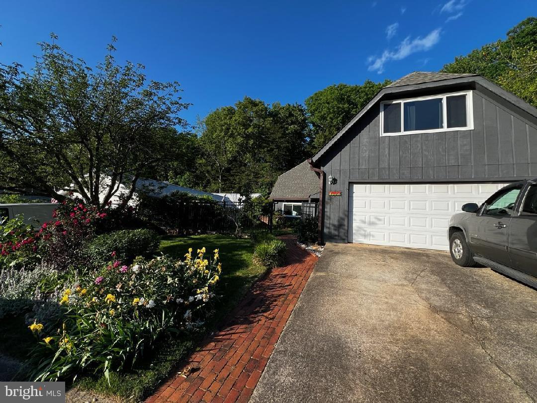 1533 Lake Forest Drive, Charlottesville