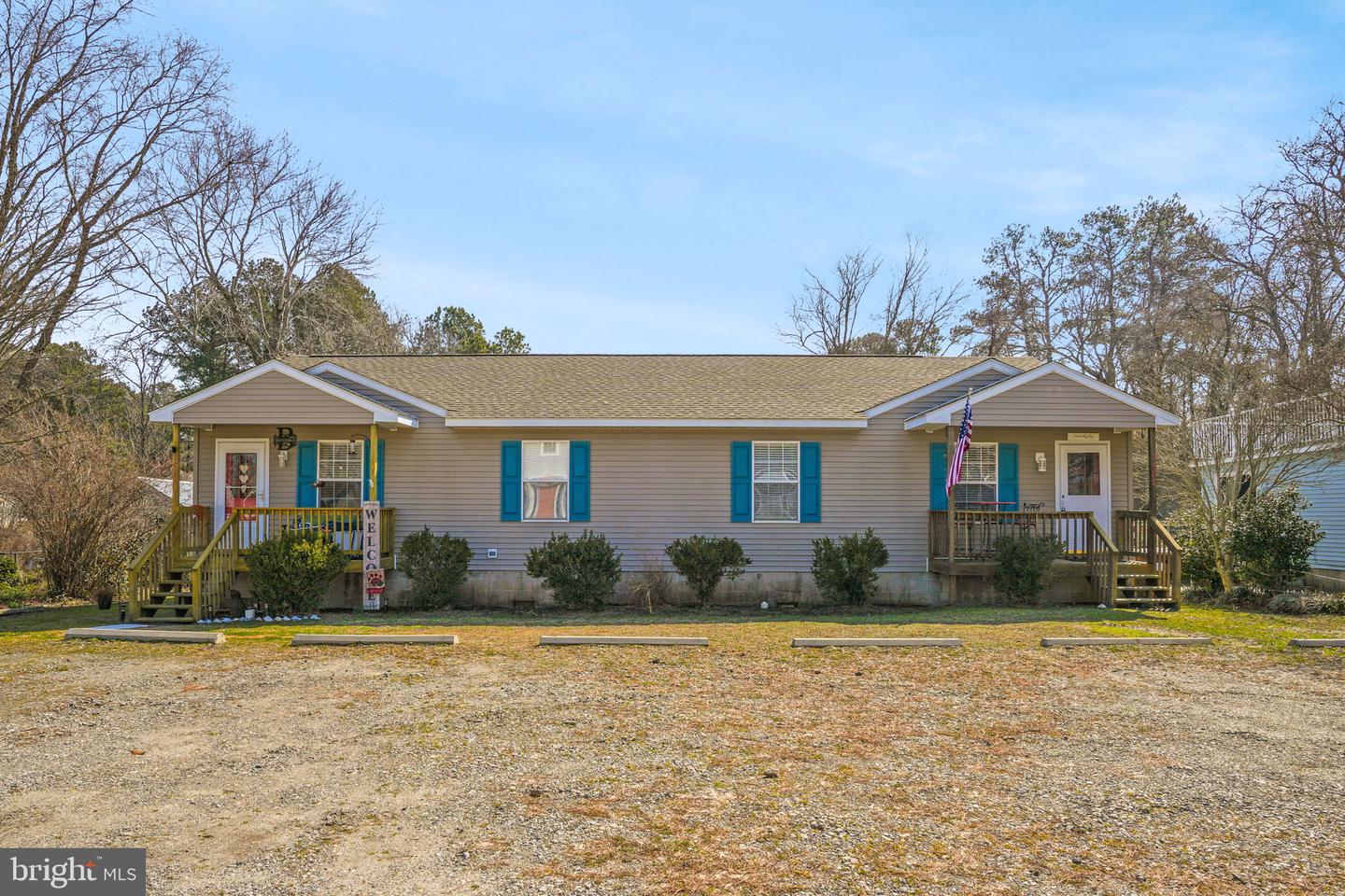 3488 &amp; 3490 Willow Street, Chincoteague Island