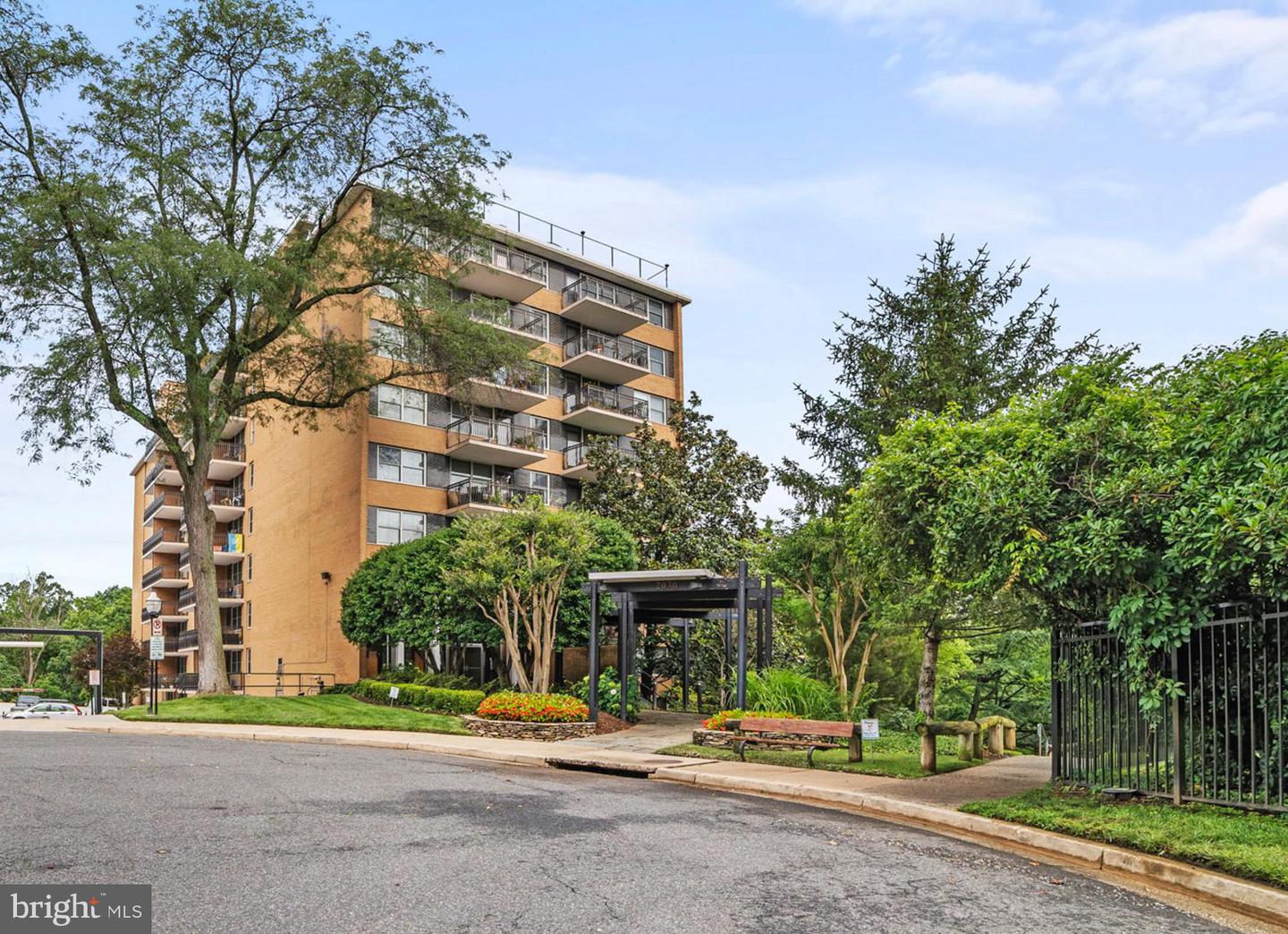 2030 N Adams Street #1211, Arlington