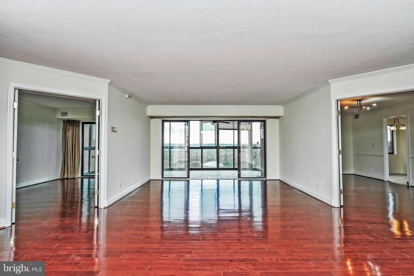 1600 N Oak Street #919, Arlington