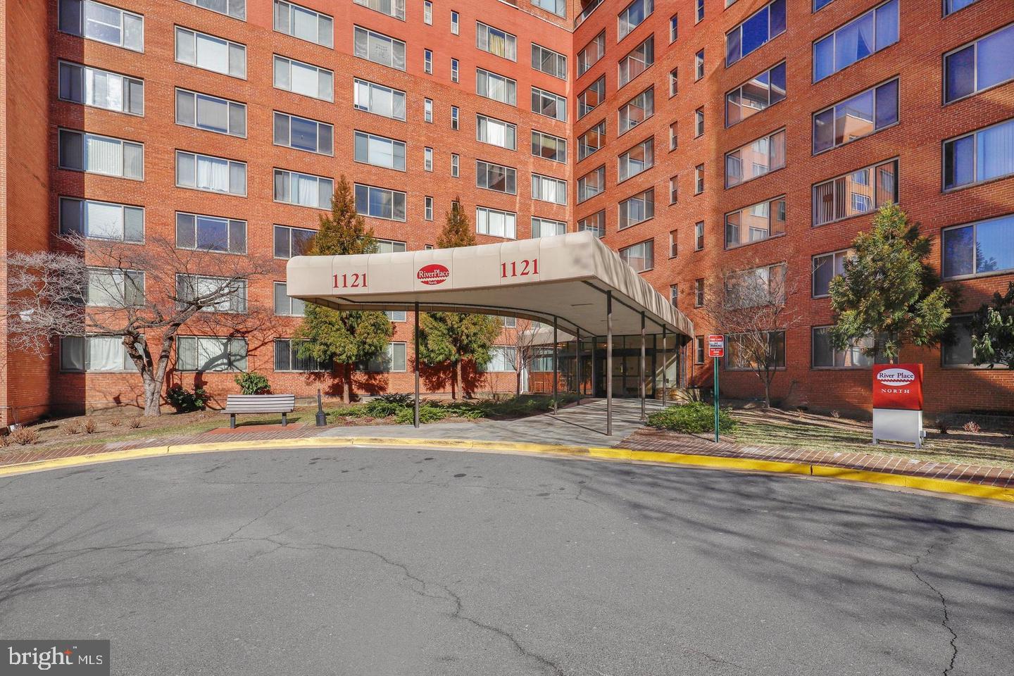 1121 Arlington Boulevard #934, Arlington