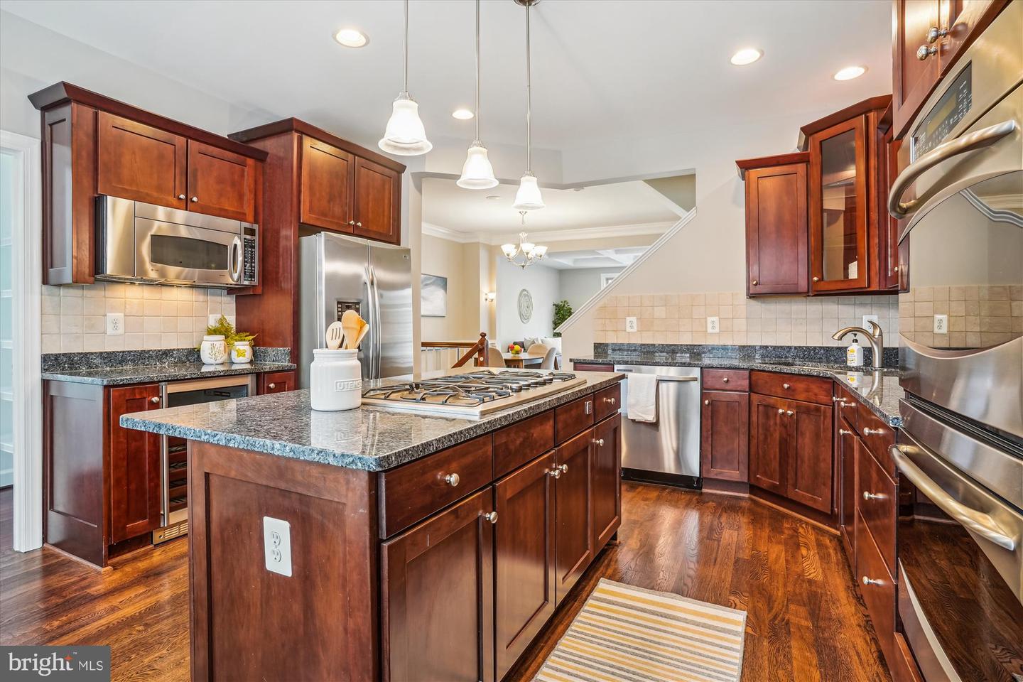 2603 S Kenmore Court, Arlington