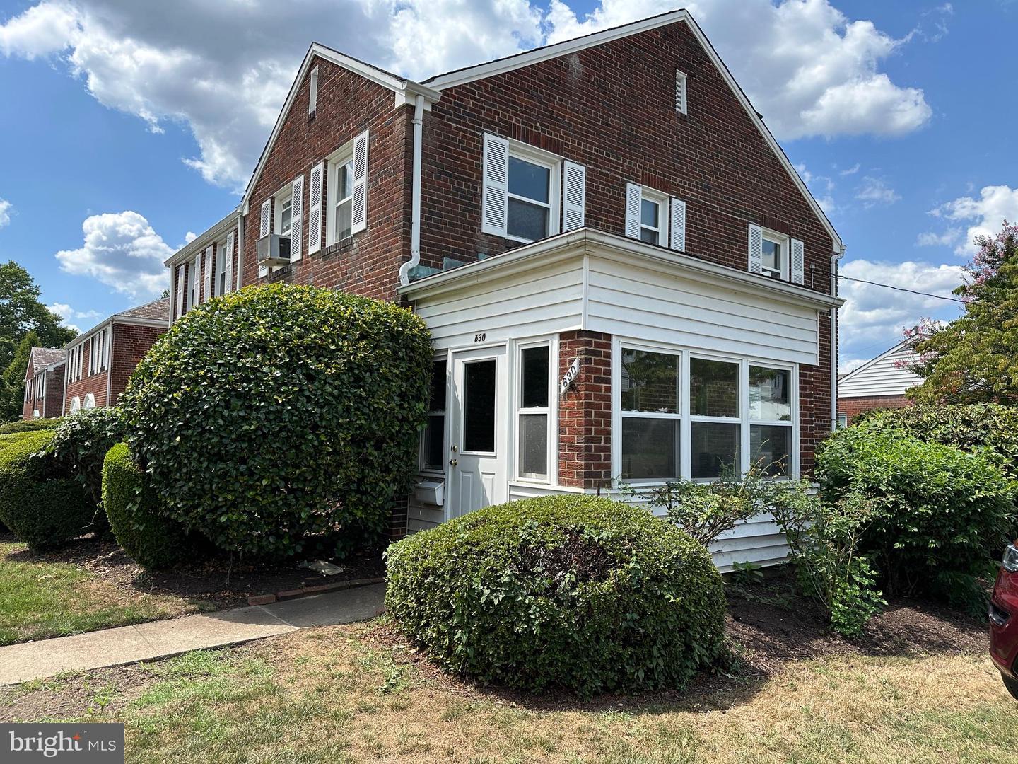 630 N Oakland Street N, Arlington