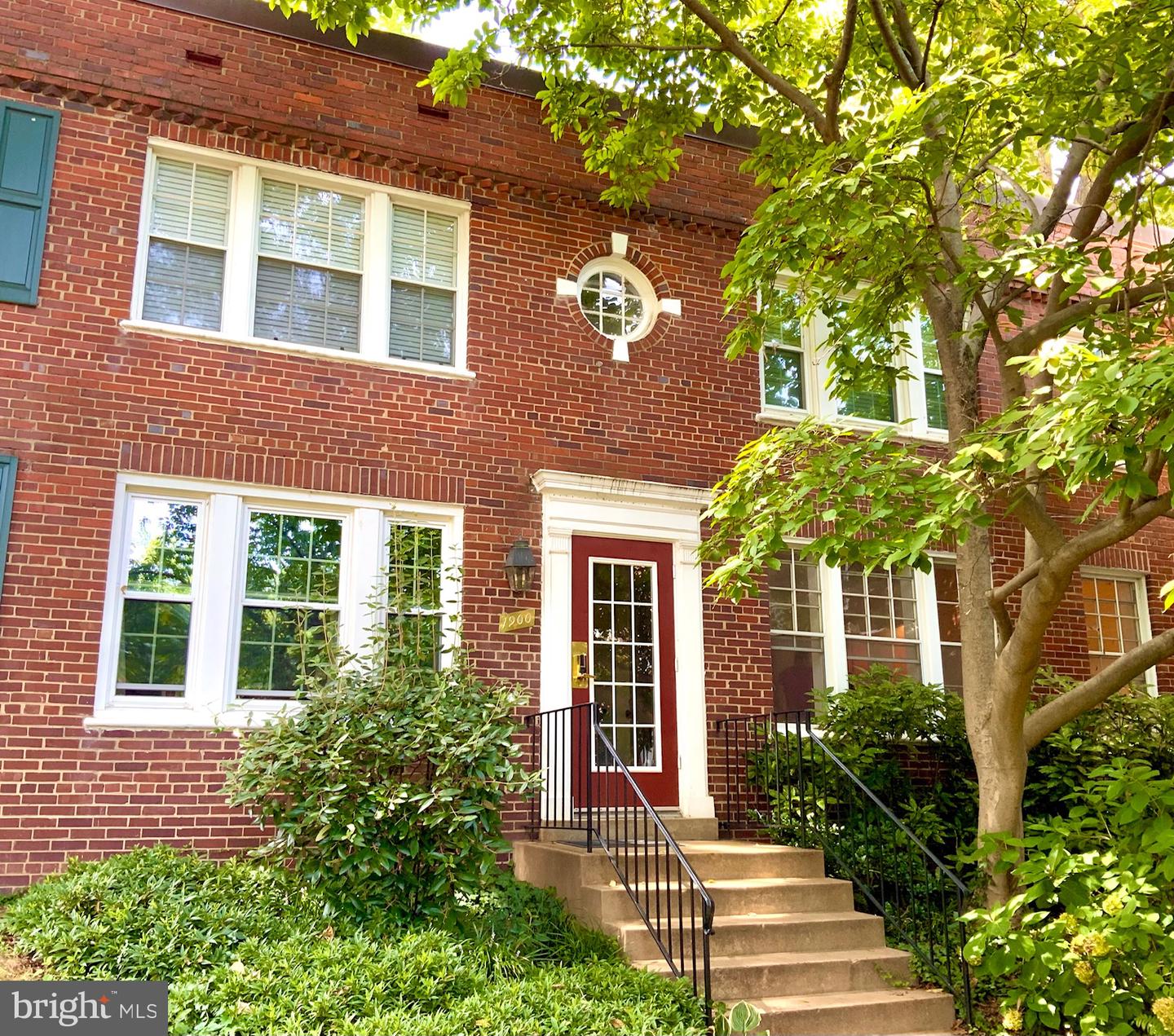 1900 N Rhodes Street #71, Arlington