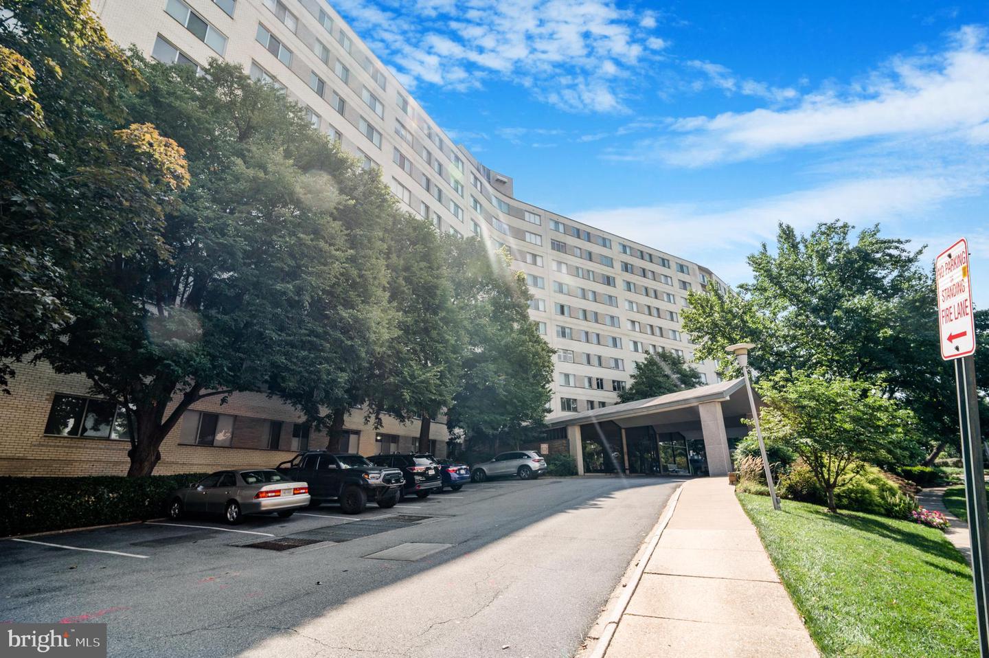 1200 N Nash Street #532, Arlington